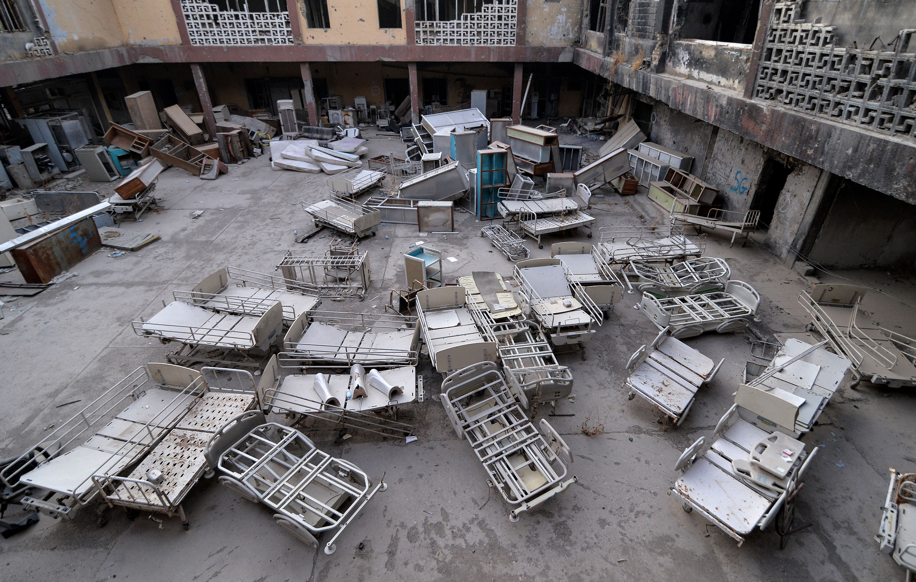Foto: Musul Hastanesi harabe halde